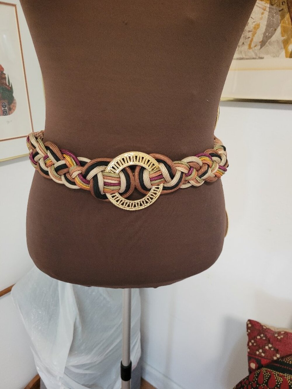 Vintage 80's Rope Belt with Gold Center Piece